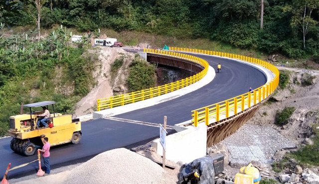 El puente entrará en servicio esta semana una vez se cumplan las pruebas de resistencia y la demarcación. Cortesía