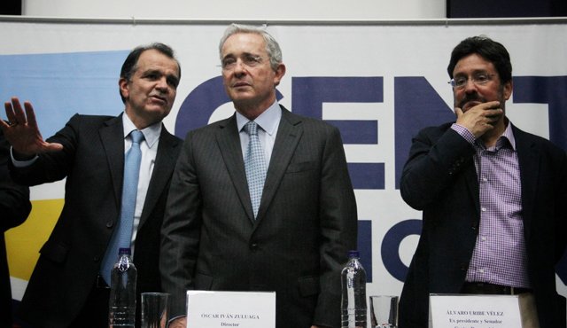 La decisión sobre la forma en la que presentarían la lista al Senado para 2018, era otra de las encrucijadas que tenía el expresidente Álvaro Uribe. Al final, optaron porque sea abierta. Colprensa