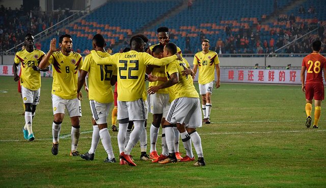 La Selección Colombia tiene la oportunidad de enfrentar a un equipo europeo de características similares a los polacos, con quienes compartirán grupo en el Mundial. Twitter @FCFSeleccionCol