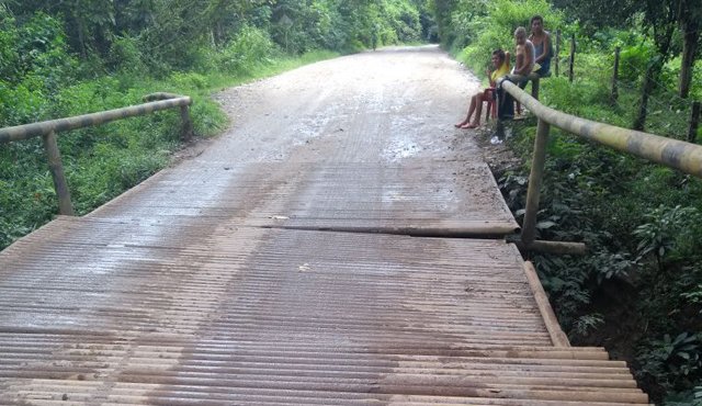 De los 18 pontones ubicados en la vía de acceso a Tibú, 13 de ellos tienen estudios y diseños para su mejoramiento. Archivo