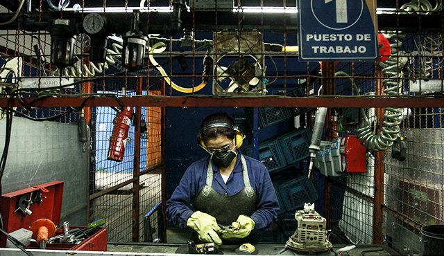 La Organización Internacional del Trabajo informó que la tasa de ocupación comenzó a mejorar, lo que augura un comportamiento positivo para 2018. Archivo La Opinión