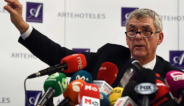 Ángel María Villar arremetió ayer, en declaraciones a la prensa, contra el Gobierno culpándolo de que España pueda quedarse sin un cupo en Rusia 2018. AFP