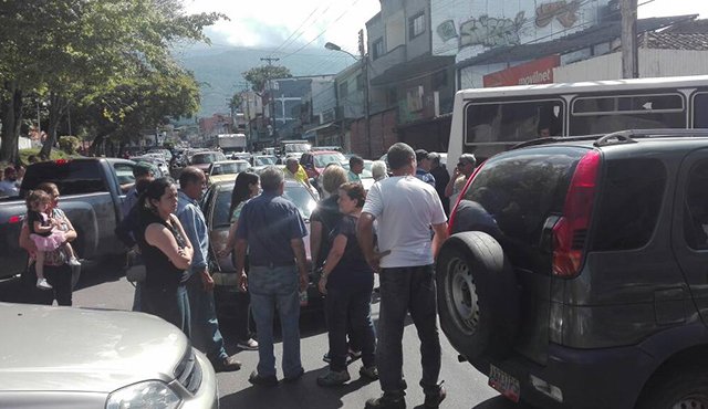 En los estados Mérida y Barinas se ha comenzado a observar la misma situación, por lo que hizo un llamado a las autoridades de PDVSA a solventar la crisis que se ha presentado en el Táchira, Cortesía