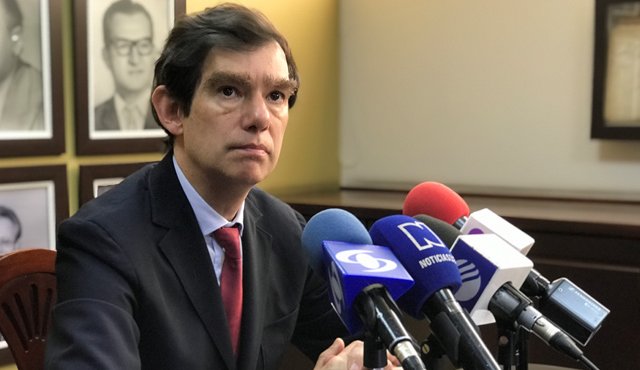 El superintendente de Sociedades, Francisco Reyes Villamizar, afirmó que la entidad decidió reparar a los más de 5.000 afectados de Estraval. Colprensa