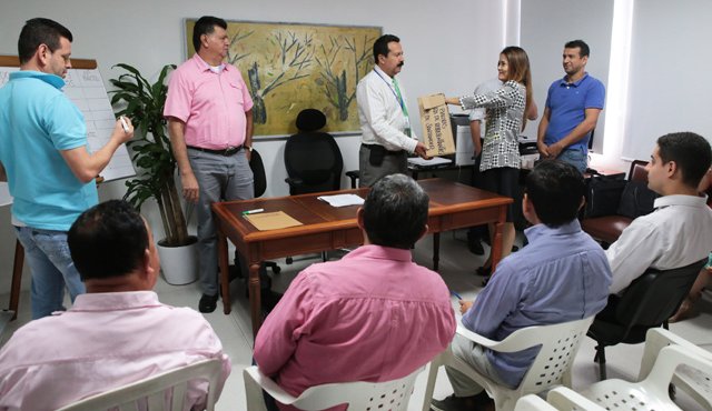 En la delegación departamental de la Registraduría se llevó a cabo el sorteo para la ubicación en el tarjetón, de los logos de los partidos y movimientos que aspirarán a la Cámara por Norte de Santander. César Obando