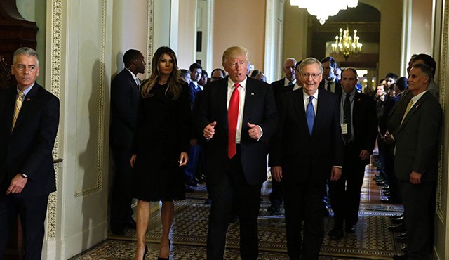 El libro señala que el objetivo de Trump al lanzarse a la presidencia no era ganarla sino reforzar su marca. AFP