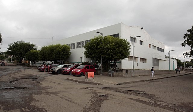 El Policlínico está ubicado en el barrio Atalaya Primera Etapa y normalmente se atienden a más de 50 personas diariamente. Mario Caicedo