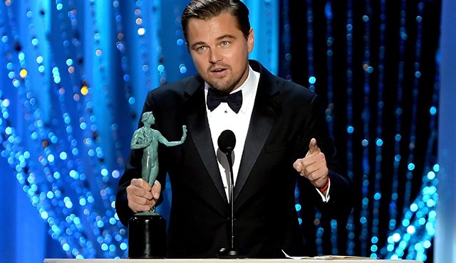 DiCaprio, ganador del Óscar al mejor actor por “The Revenant” (2015), y Tarantino ya trabajaron juntos en “Django Unchained”. AFP