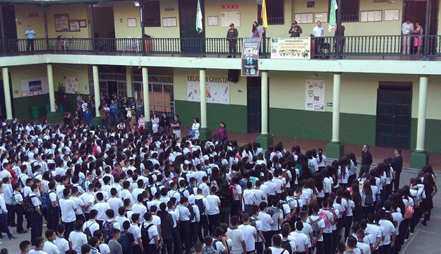Los colegios de Ocaña tienen deudas por $1.625 millones con la empresa Centrales Eléctricas de Norte de Santander por servicio de energía. Javier Sarabia