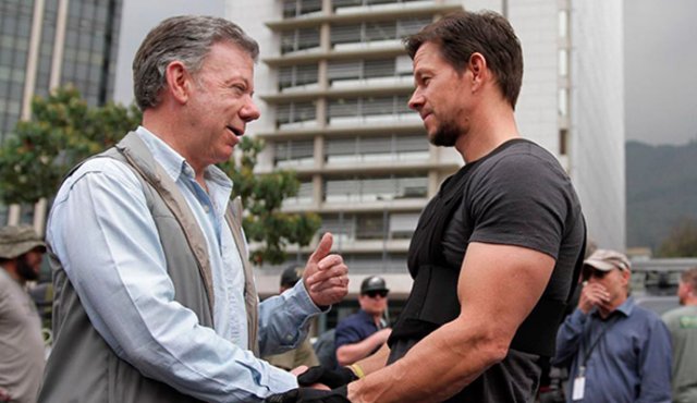 Juan Manuel Santos y Mark Wahlberg. Colprensa