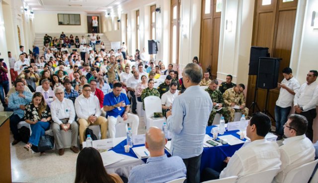 Llegaron a Cúcuta con el objetivo de dejar una capacidad instalada en los secretarios de paz, de gobierno, alcaldes y funcionarios de la gobernación. Twitter