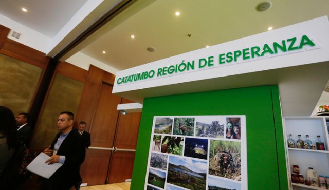 El vicepresidente Óscar Naranjo, mandatarios locales de Norte de Santander, entidades del Gobierno Nacional, organismos internacionales y empresarios se dieron cita en el hotel Tequendama de Bogotá. Colprensa
