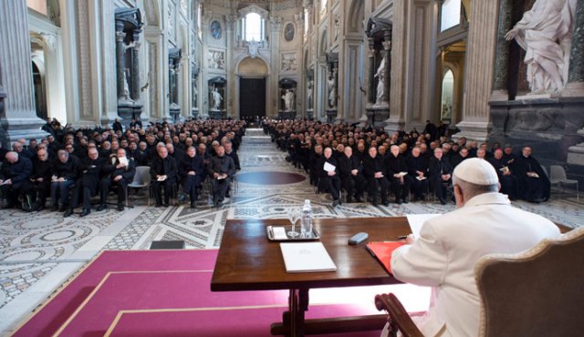 "Nuestro santo padre el papa Francisco prestó mucha atención y oraciones al nombramiento", aseguró el cardenal O'Malley. Esta imagen muestra al papa con la curia romana, el pasado jueves. AFP
