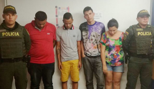 Los detenidos quedaron a disposición de la Fiscalía. Karen García llevó engañada a la víctima, para que la atacaran. Policía Nacional