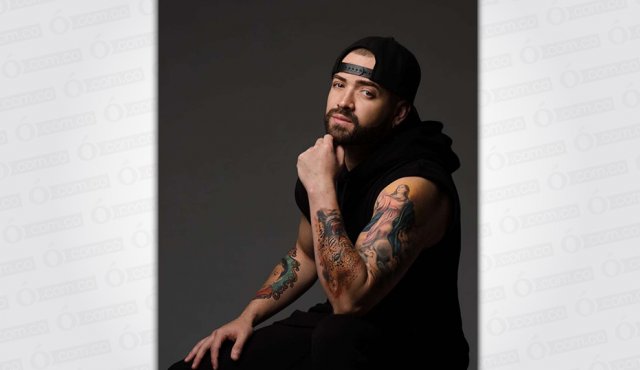 Nacho dice que “Antes yo me ocupaba de componer y luego promover unas dos canciones al año. Ahora me toca hacer de todo”. Internet