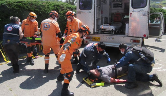 Un simulacro por atentado terrorista con explosivos se cumplió en la red hospitalaria de la Provincia de Pamplona. Roberto Ospino / La Opinión