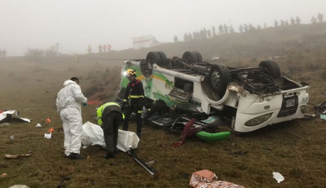 El vehículo está afiliado a la empresa Crotranal. Bomberos Bucaramanga