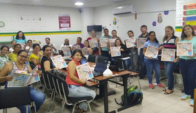 Maestros del Instituto Educativo Julio Pérez Ferrero, en el barrio Nuevo Horizonte. Giovanny Rojas