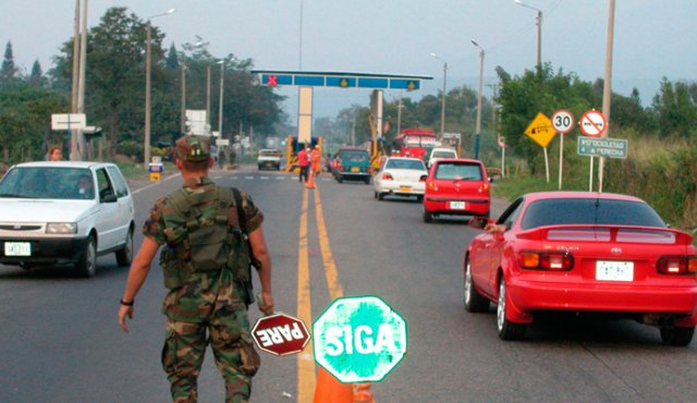 En 28 sitios estratégicos, a lo largo de la geografía del departamento, estarán presentes las tropas del Ejército para brindar seguridad a los viajeros y comunidad en general. Cortesía