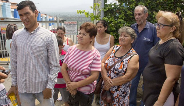 Según la empresa, hubo un daño en la tubería de conducción que lleva el agua al tanque de Montevideo. Alfredo Estevez