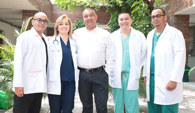 Ronald Peñaloza; la presidenta Zulma Urbina, Juan Agustín Ramírez, gerente del Hospital Erasmo Meoz; Herminio Pabón y Marlon Mejía. César Obando