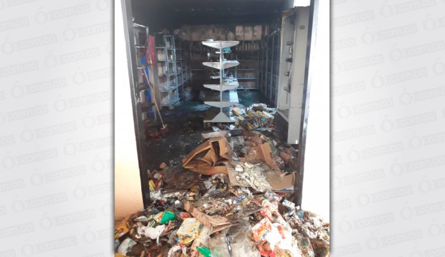 En zona rural del municipio de Teorama fue incinerado un supermercado, al parecer, por no acatar la orden de paro armado. Cortesía