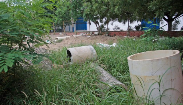 La comunidad pide limpieza en el terreno. Mario Caicedo / La Opinión