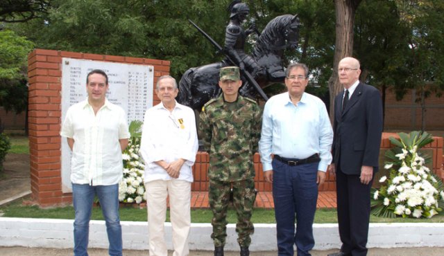 Julio M. Villamizar, Mario Villamizar Súarez, teniente Darío Silva Alvarado, Maximino Rincón y Timoteo Anderson. Alfredo Estévez / La Opinión