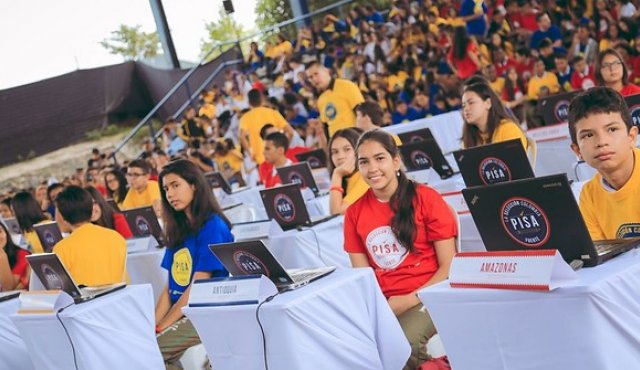 Estudiantes Pruebas Pisa. Colprensa