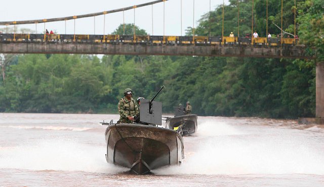 Los río San Miguel y Putumayo son usados por los subversivos para subversivos para pasar al vecino país. Colprensa