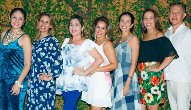 Carmenza Infante, María Alejandra León, Lourdes Colmenares, Paola Mora, Carolina Gélvez, Martha Parada y Rody Parada.
Laura Correal