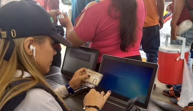 Este crecimiento es normal cuando se acerca una jornada electoral en el vecino país, según Migración Colombia. La Opinión