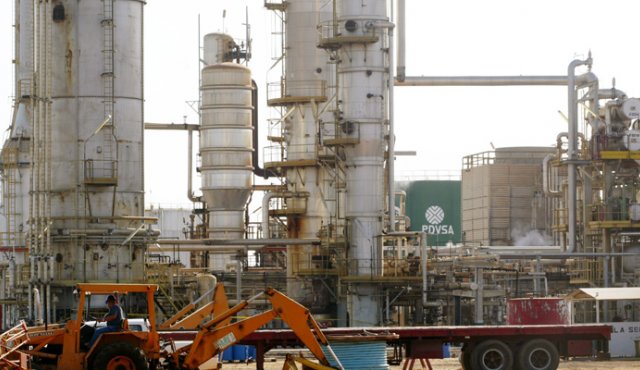 La petrolera Conocophillips tomó posesión de varios activos de la petrolera venezolana, después de ganar una demanda por 2.000 millones de dólares. Archivo