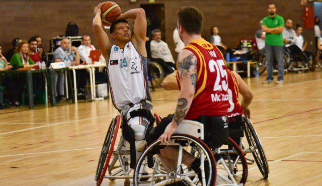 Jhon Edison Hernández Villamizar lleva dos años jugando con el Amiab Albacete. Amiab Albacete