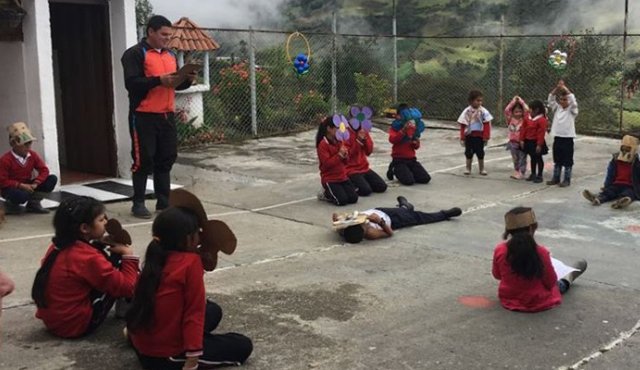 Los niños de la zona rural han participado en el montaje de obras de teatro en las que hablan de la importancia de conservar los recursos naturales. Cortesía