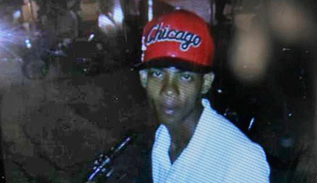 El hecho ocurrió en el callejón Mochila, en Paseo Bolívar. La víctima, Elvis Aníbal Oñate Santamaría.
Colprensa
