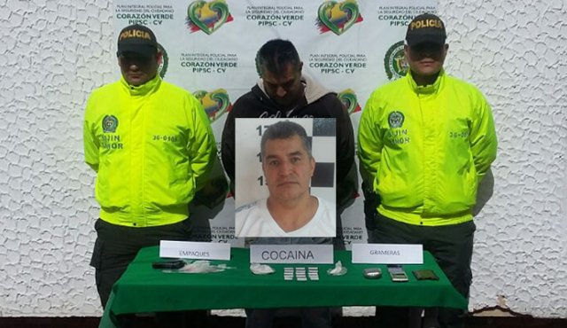 Policía