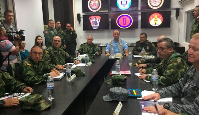 El ministro de Defensa lidera reunión de seguridad desde Tibú. Cortesía