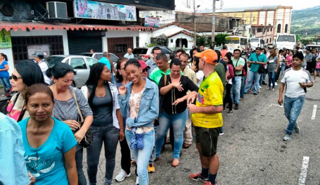Miles de colombianos se movilizaron.
La Opinión