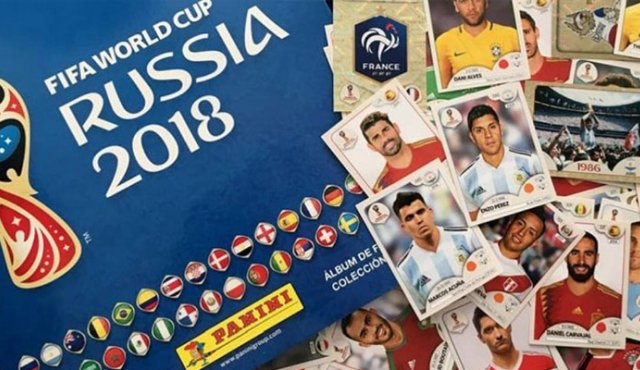 En cada sobre hay cinco cromos que se venden a dos soles (0,60 centavos de dólar). Internet