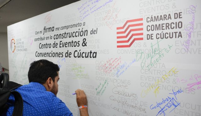 Distintos sectores de la ciudad firmaron un acuerdo de voluntades para comprometerse a sacar adelante el proyecto. Cortesía