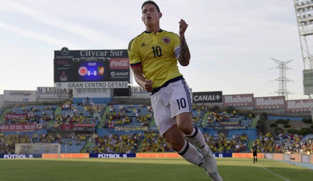 21 goles ha marcado el jugador nacido en Cúcuta con la Selección Colombia. 105 goles anotados en los
seis clubes donde ha jugado. Archivo