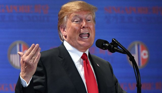 La demandante exige la disolución de la fundación Donald J. Trump y pide al presidente la restitución de 2,8 millones de dólares más multas. AFP