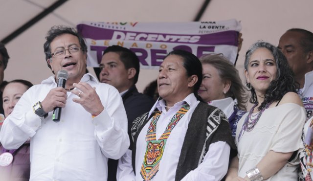 El candidato de la Colombia Humana ha tenido que sortear la arremetida de sus contradictores, quienes durante toda la campaña han insistido en que su propuesta podría conducir a Colombia por el mismo camino que Venezuela. Archivo