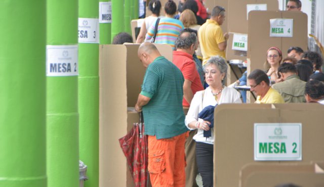Iván Duque se enfrenta en las urnas a Gustavo Petro, en una elección para la que están llamados más de 36,2 millones de colombianos. Colprensa