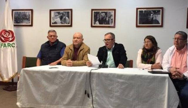 En rueda de prensa, Timochenko también saludó los resultados de Gustavo Petro, los mejores que ha conseguido la izquierda colombiana en décadas. Tomada de Twitter