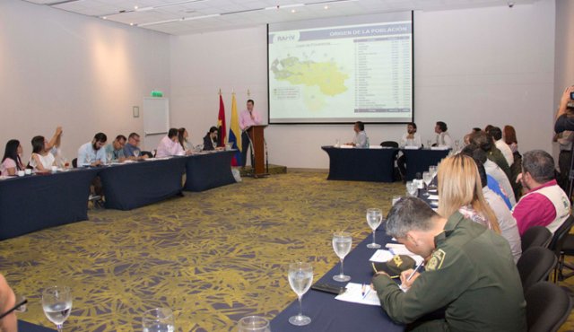 La crisis migratoria fue expuesta por los representantes de Cancillería, Presidencia de la República, Acnur, y la academia. Alfredo Estévez