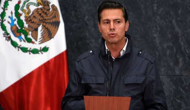 Seis años después, Enrique Peña Nieto deja México con una debilitada confianza pública. AFP
