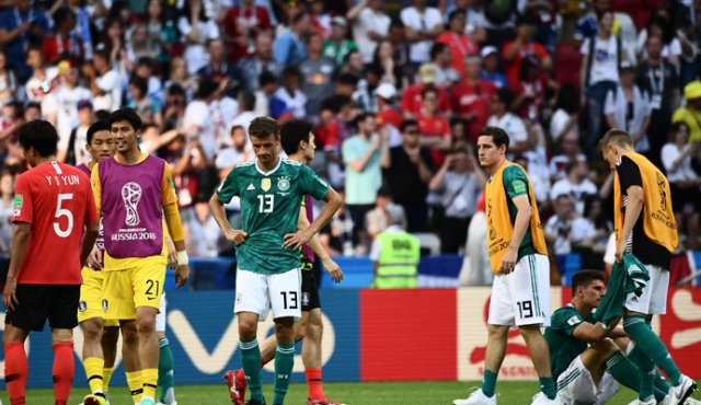 Se le acabó el mundial a la tetracampeona del mundo. AFP