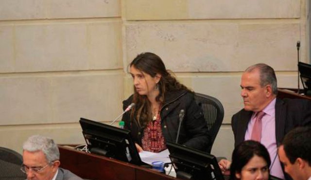 Le hicieron esta petición a la senadora del Centro Democrático Paloma Valencia. Colprensa